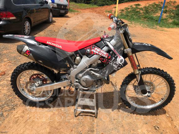 LOTE 001 - Honda - CRF 450 R 2009