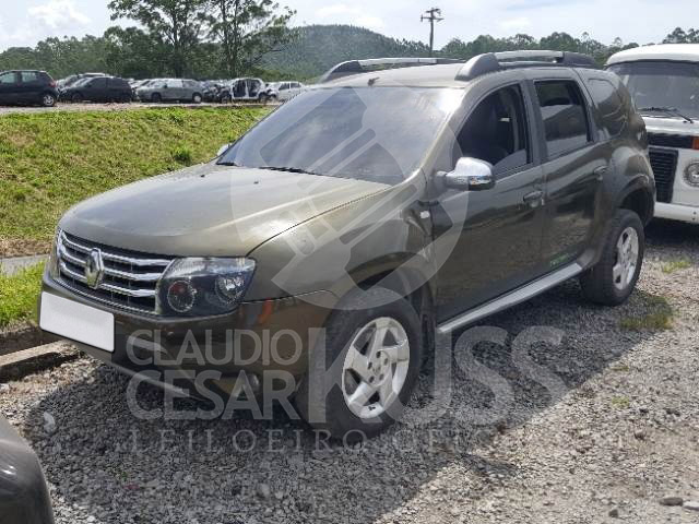 LOTE 029 - RENAULT DUSTER 2.0 16V Tech Road 2014